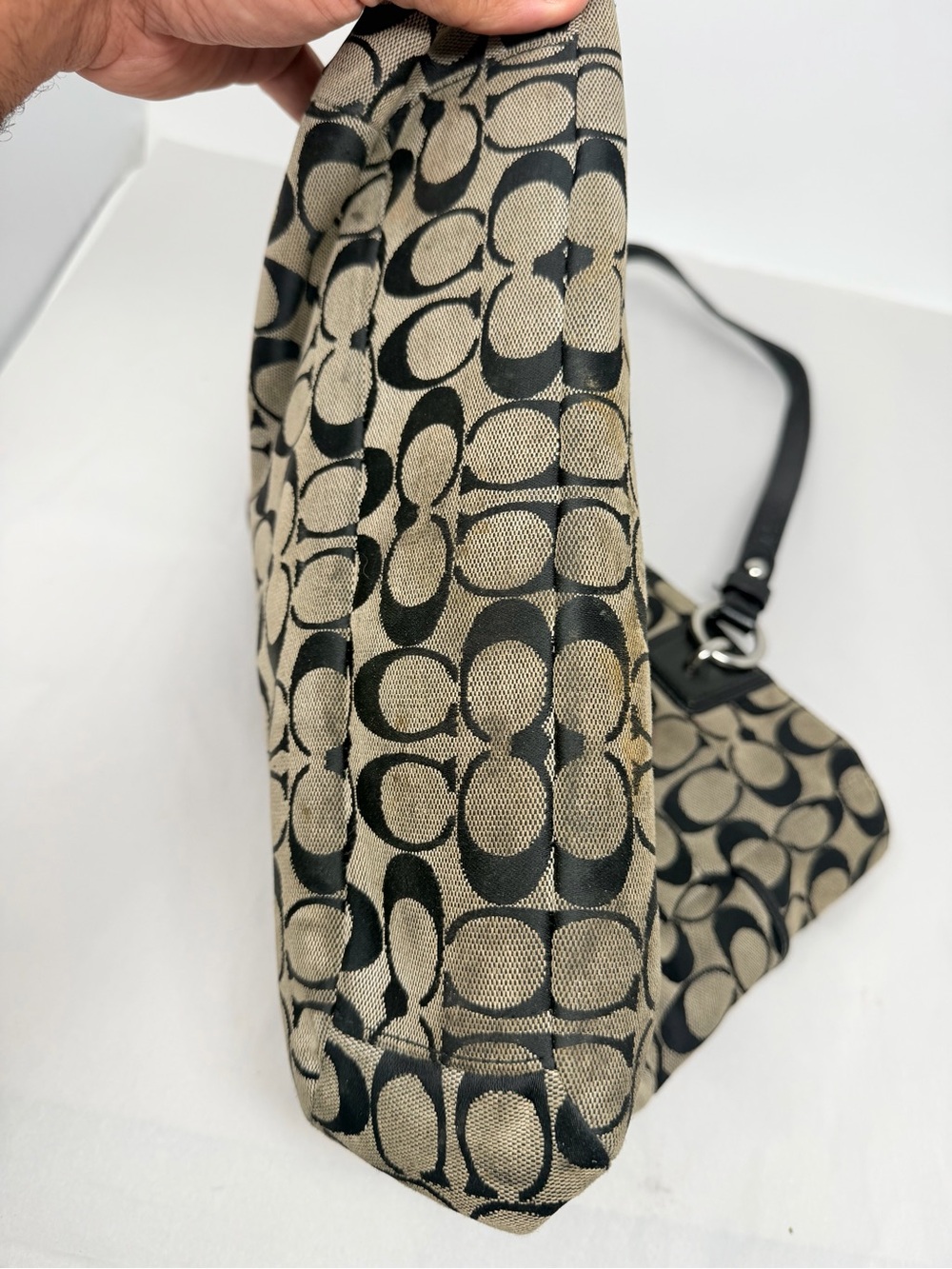 Coach Signature Logo Tote Bag Beige Black Zip Closure Bag Charm Pockets - Picture 12 of 14